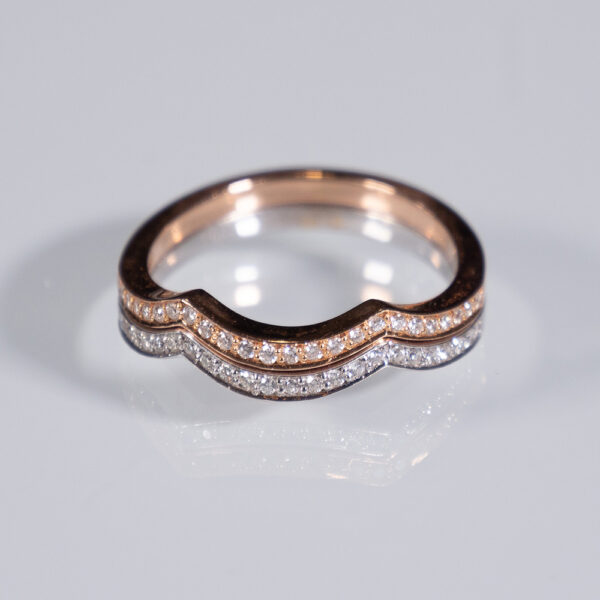 White and Rosa Gold Rings with Diamonds - Image 4
