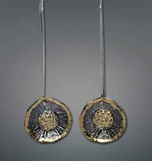 Earrings in Oxidized Silver 925 with Yellow Gold 750 (18K)