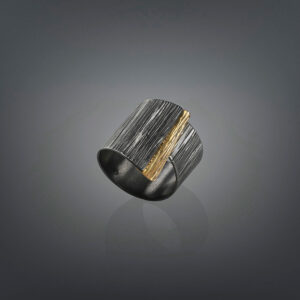 Ring in Oxidized Silver 925 with Yellow Gold 750 (18K) 