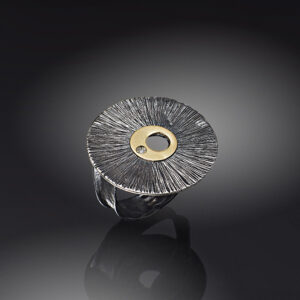 Ring in Oxidized Silver 925 with Yellow Gold 750 (18K) and Diamond