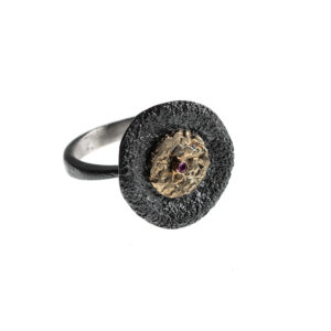 Ring in 925 Oxidized Silver and 750 Yellow Gold