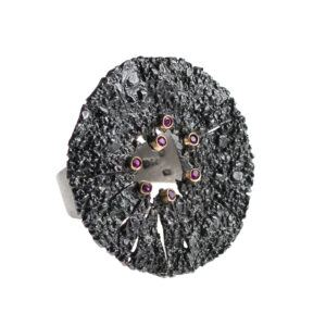 Ring in Oxidized Silver 925 with 750 Yellow Gold and Rubies