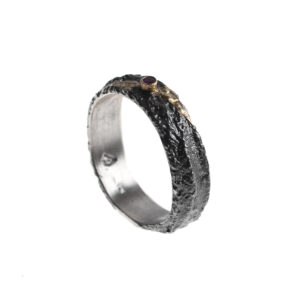 Ring in Oxidized Silver 925 with 750 Yellow Gold and Ruby