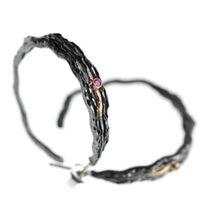 Earrings in Oxidized Silver with 750 Yellow Gold and Rubies