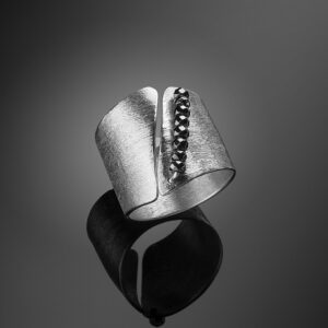 Ring in 925 Silver with Hematite stones