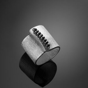 Ring in 925 Silver with Hematite stones